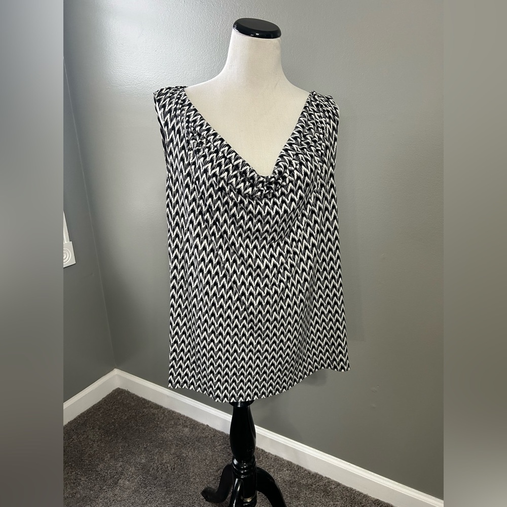 Calvin Klein women’s 3X cowl neck, sleeveless‎ blouse